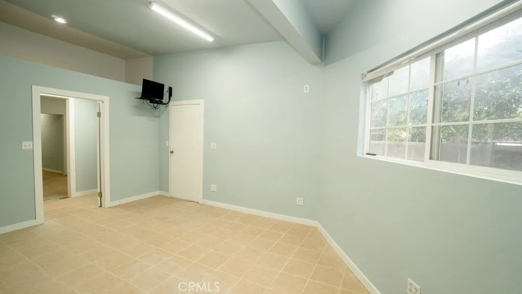 5618 Venice Boulevard, Los Angeles, California 90019 home-pic-11