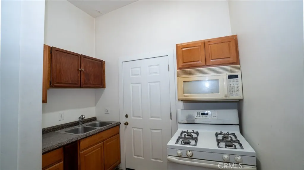 5618 Venice Boulevard, Los Angeles, California 90019 home-pic-20