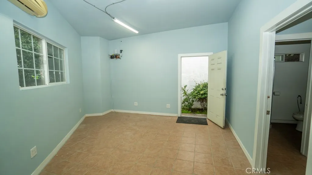 5618 Venice Boulevard, Los Angeles, California 90019 home-pic-10