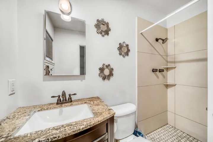 77625 Califorrnia Dr 5MB (1 of 64)