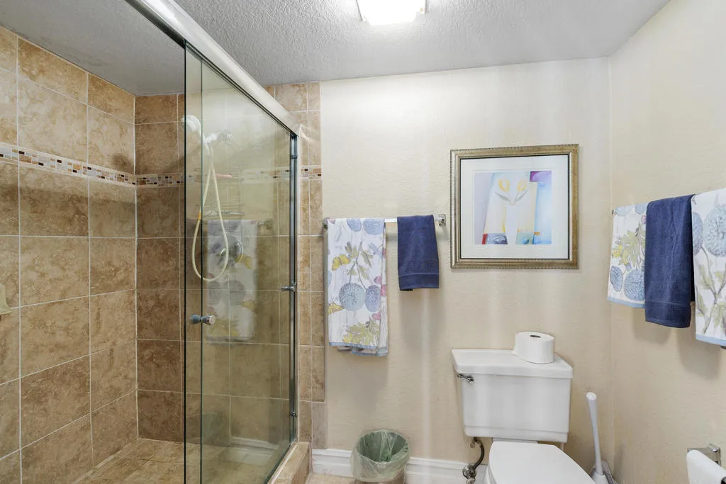 77723 Woodhaven Drive S, Palm Desert, California 92211 home-pic-26