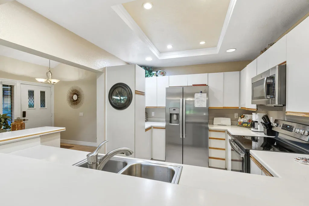 77723 Woodhaven Drive S, Palm Desert, California 92211 home-pic-12