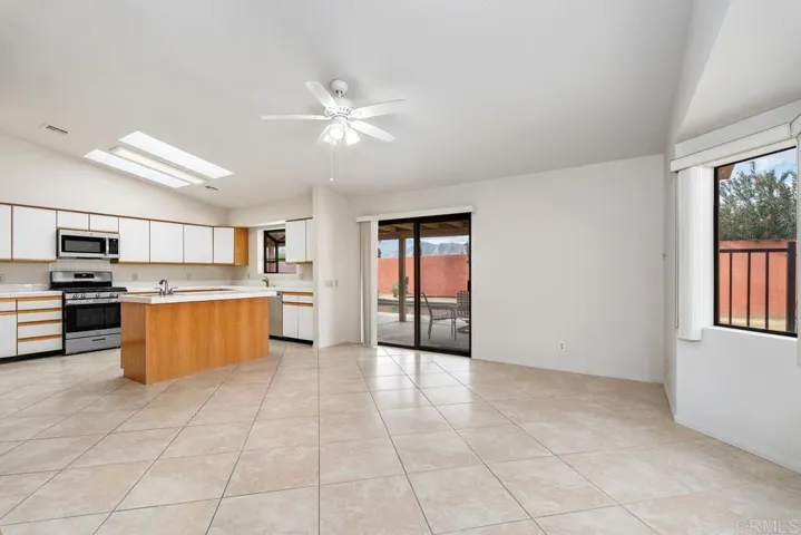 Family area to kitchen