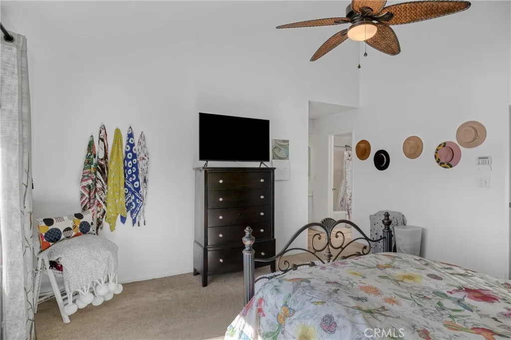 15760 Midwood, Granada Hills, California 91344 home-pic-19