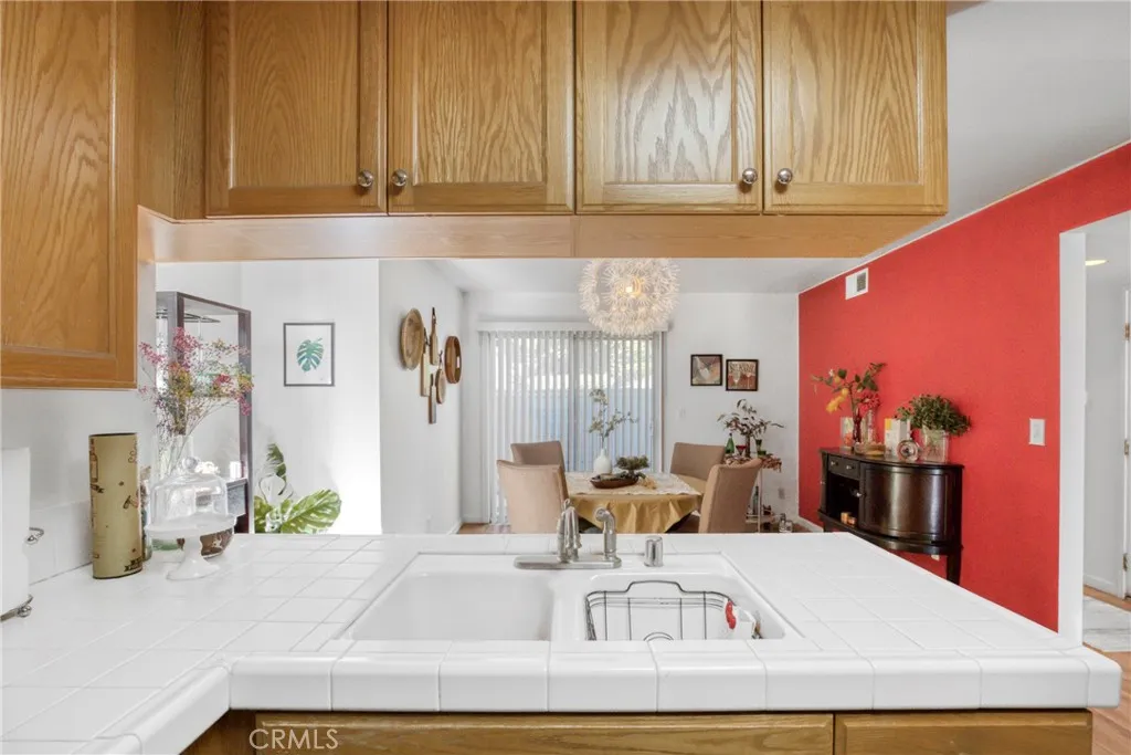 15760 Midwood, Granada Hills, California 91344 home-pic-12