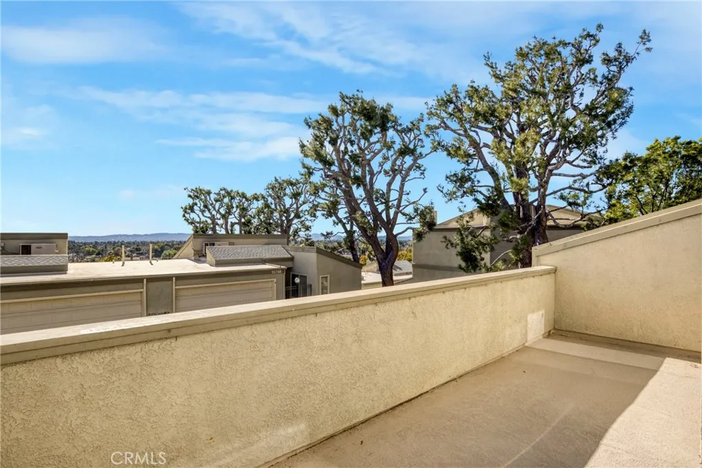 15760 Midwood, Granada Hills, California 91344 home-pic-9