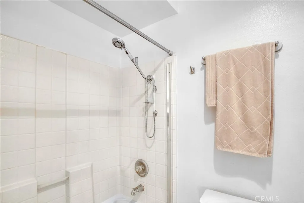 15760 Midwood, Granada Hills, California 91344 home-pic-21