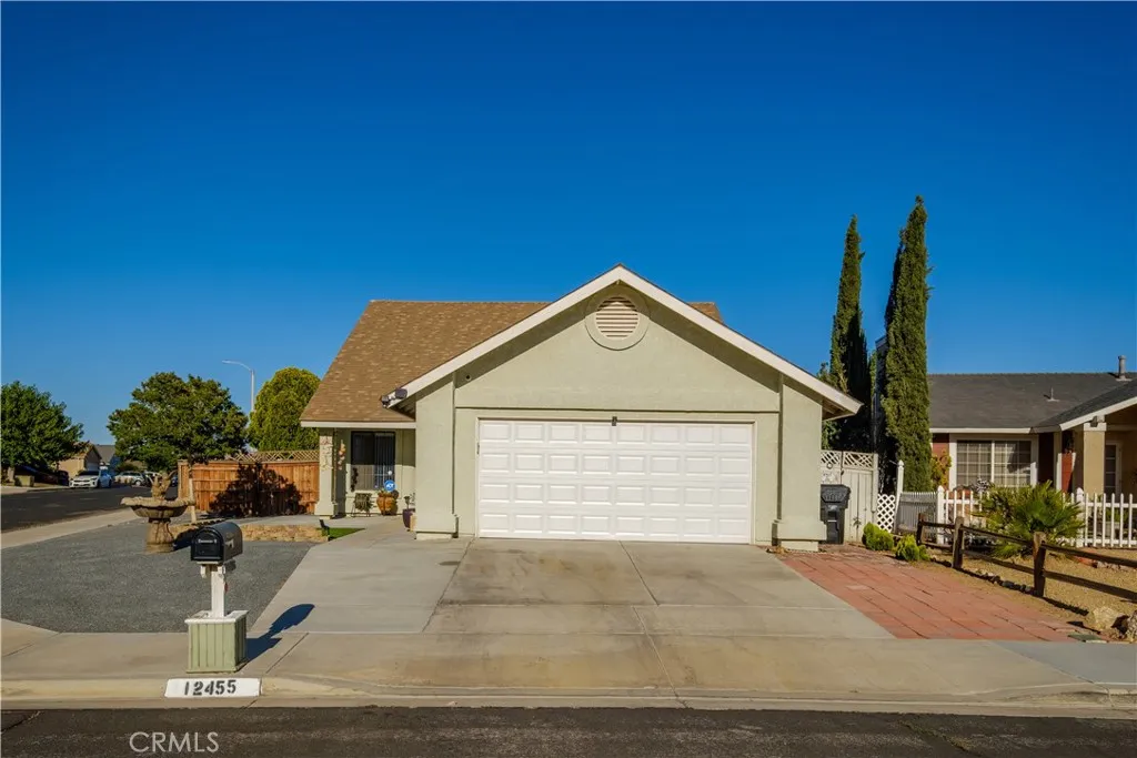 12455 Highgate Avenue, Victorville, California 92395 home-pic-3