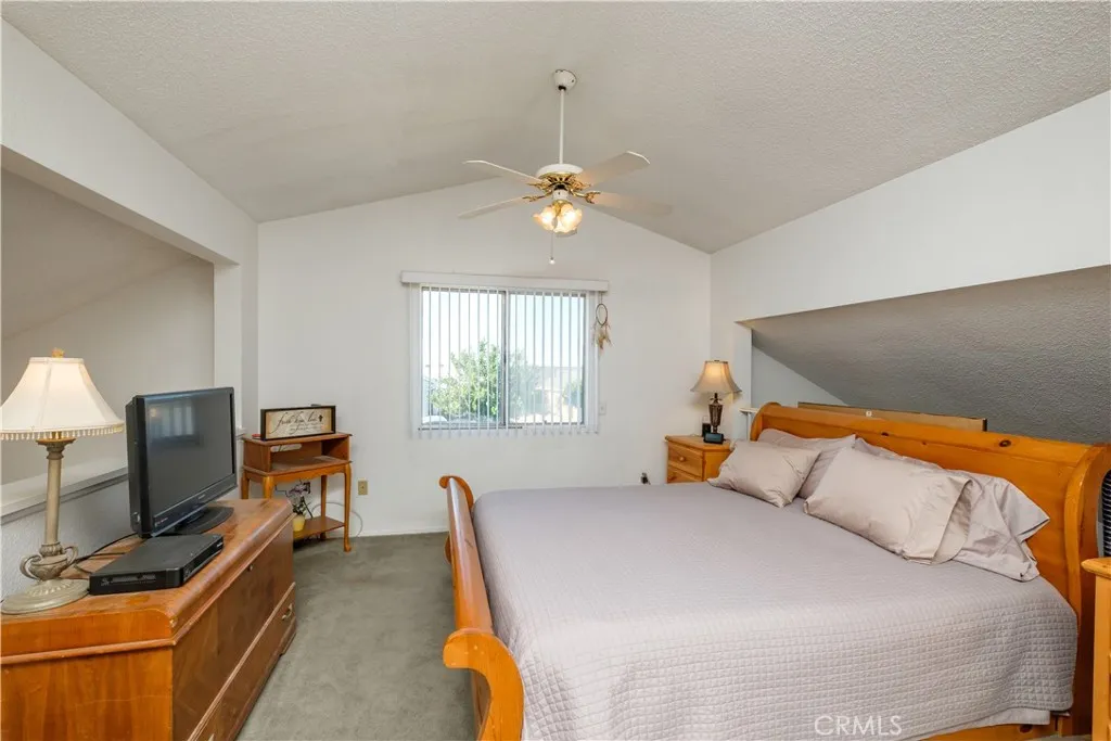 12455 Highgate Avenue, Victorville, California 92395 home-pic-34