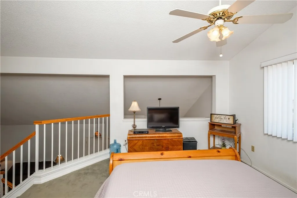 12455 Highgate Avenue, Victorville, California 92395 home-pic-35