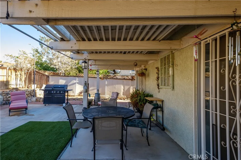 12455 Highgate Avenue, Victorville, California 92395 home-pic-44