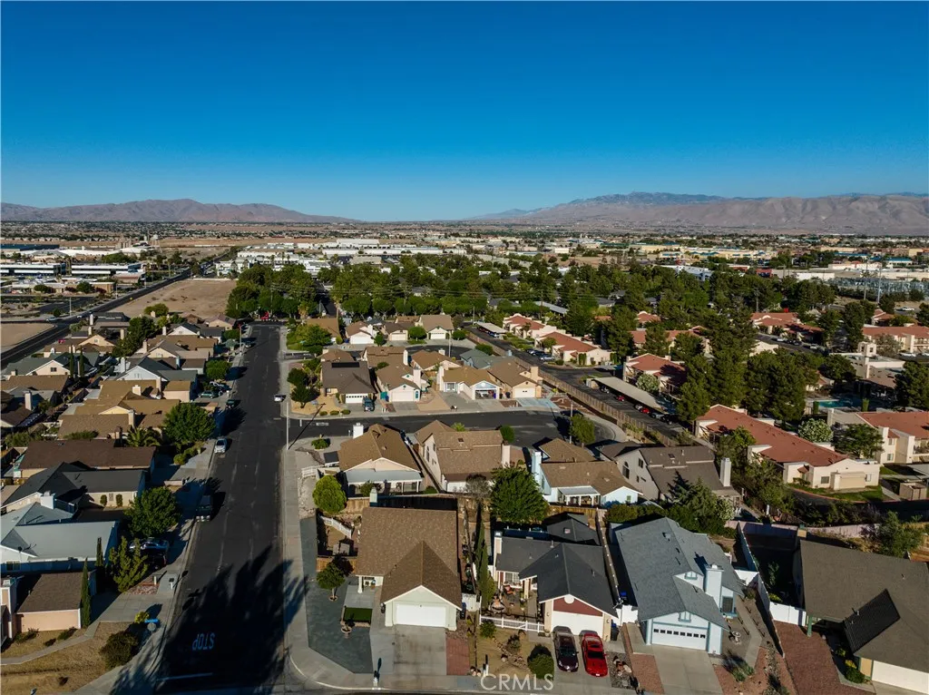 12455 Highgate Avenue, Victorville, California 92395 home-pic-48