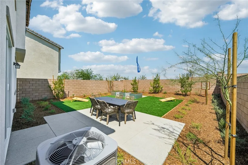 15442 Thundercloud Lane, Victorville, California 92394 home-pic-13