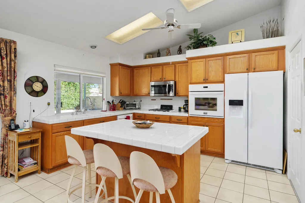 77730 Missouri Drive, Palm Desert, California 92211 home-pic-12