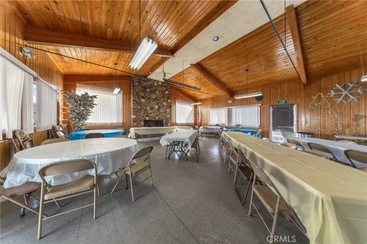 Clubhouse banquet facility