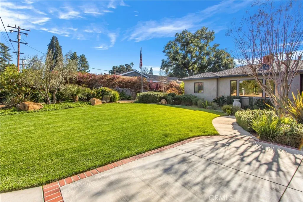 1374 Prospect Drive, Redlands, California 92373 home-pic-3