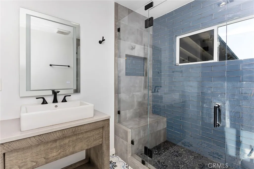 1374 Prospect Drive, Redlands, California 92373 home-pic-18