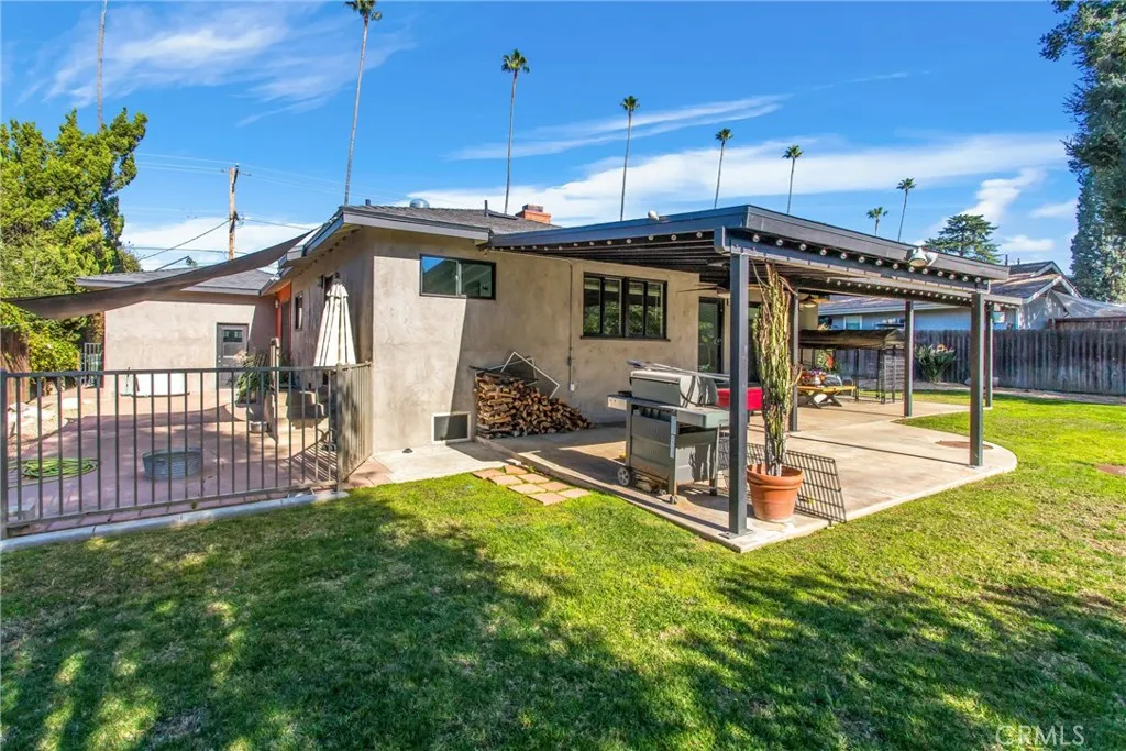 1374 Prospect Drive, Redlands, California 92373 home-pic-26