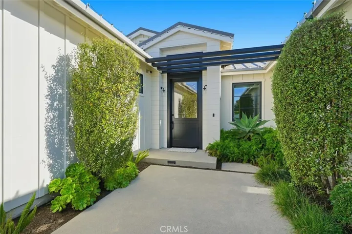 2848 Carob, Newport Beach, California 92660