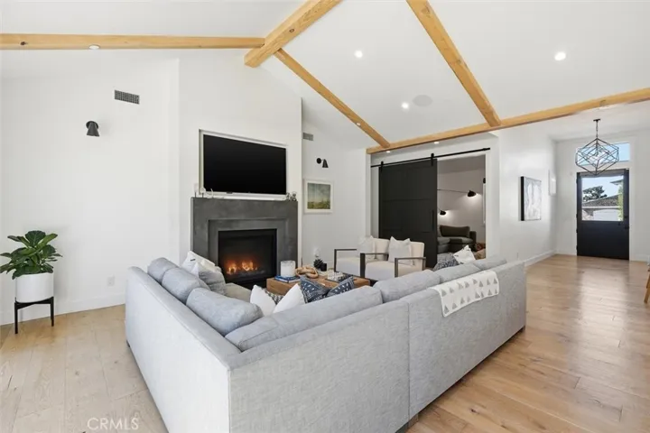 2848 Carob, Newport Beach, California 92660