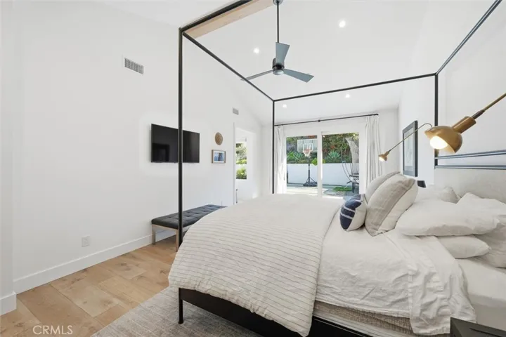 2848 Carob, Newport Beach, California 92660