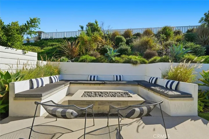 2848 Carob, Newport Beach, California 92660