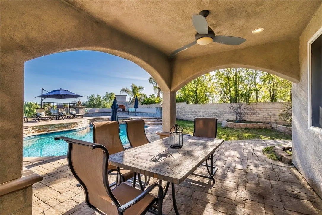 26403 Ocasey Place, Stevenson Ranch, California 91381 home-pic-15