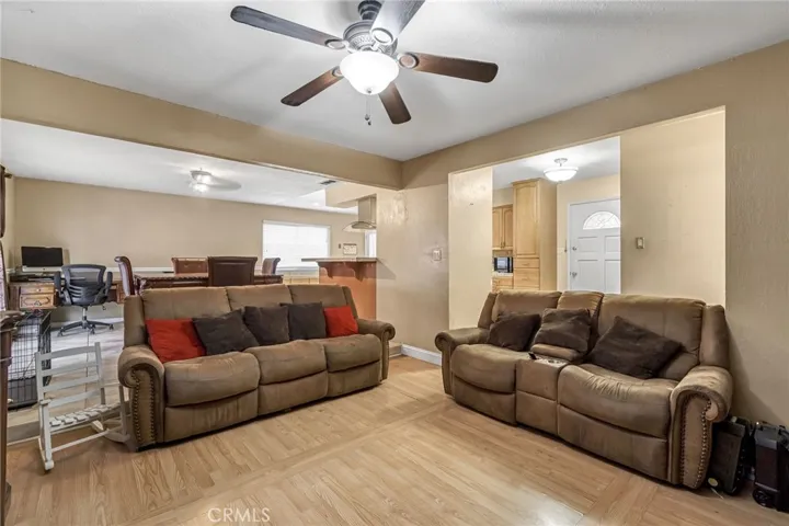 3849 N Stanford, Fresno, California 93727