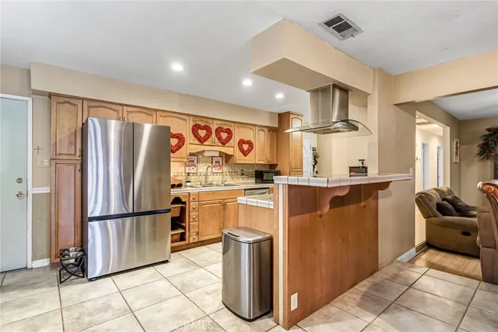 3849 N Stanford, Fresno, California 93727