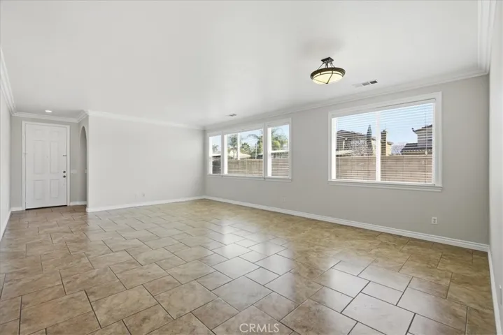 LIVING/DINING WITH CROWN MOLDING