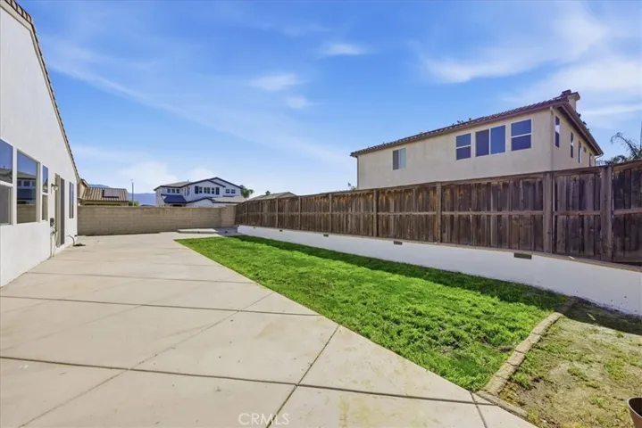 REAR YARD/PATIO