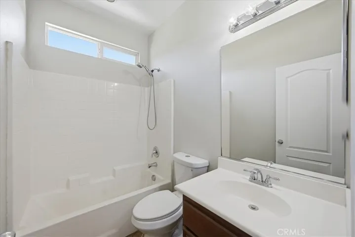 FULL BATH #1