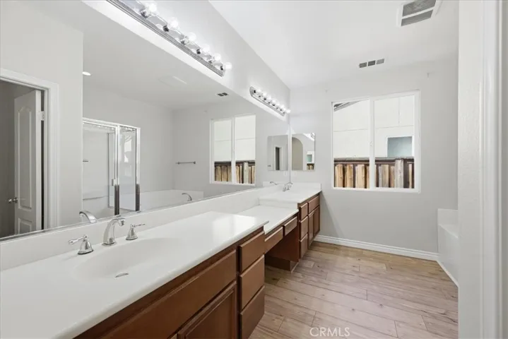 LARGE MASTER BATH WITH DUAL SINKS JACUZZI TUB & SEPARATE SHOWER