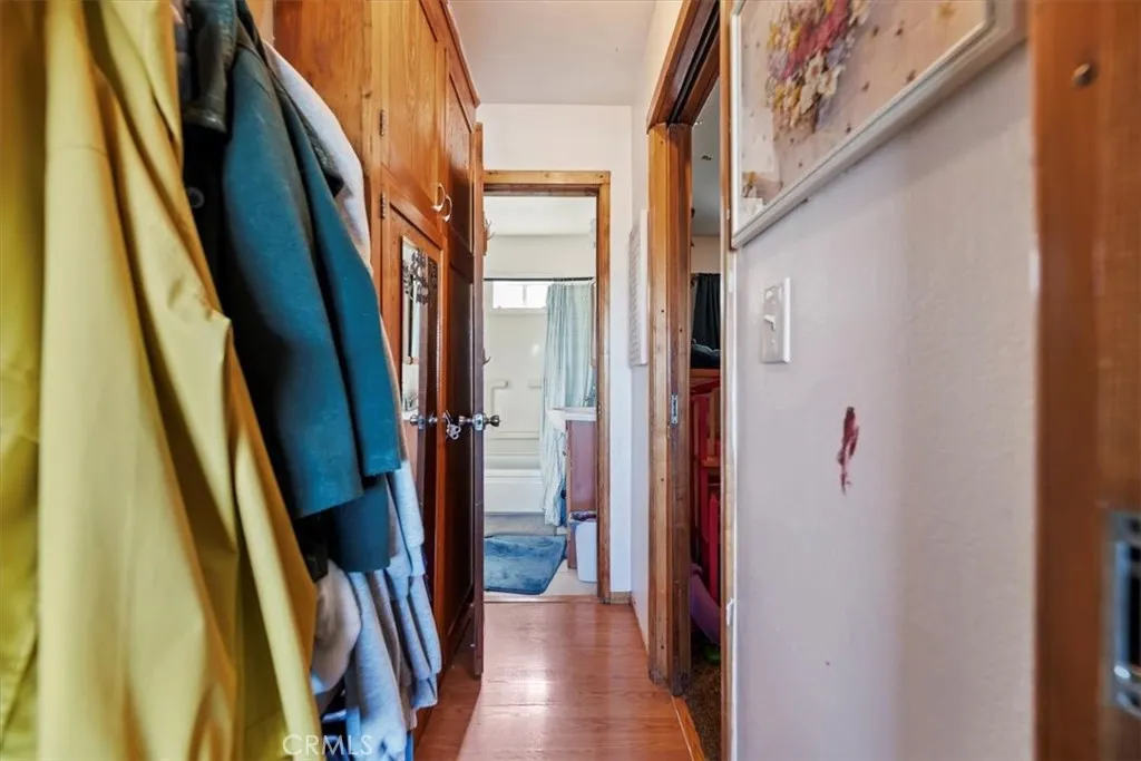 Upper unit