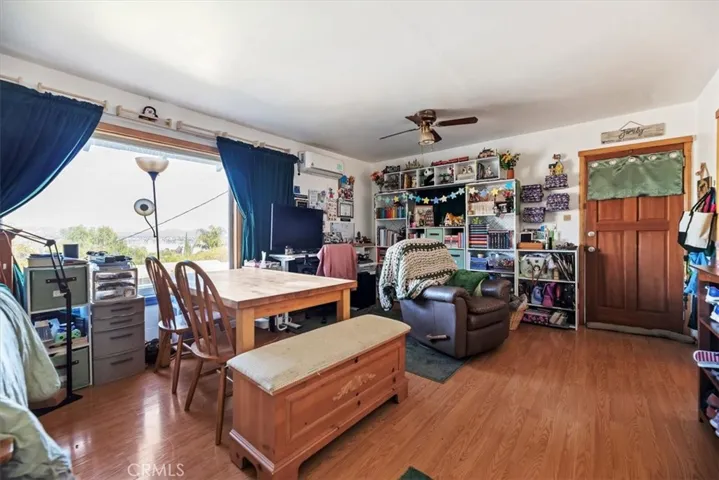 Upper unit