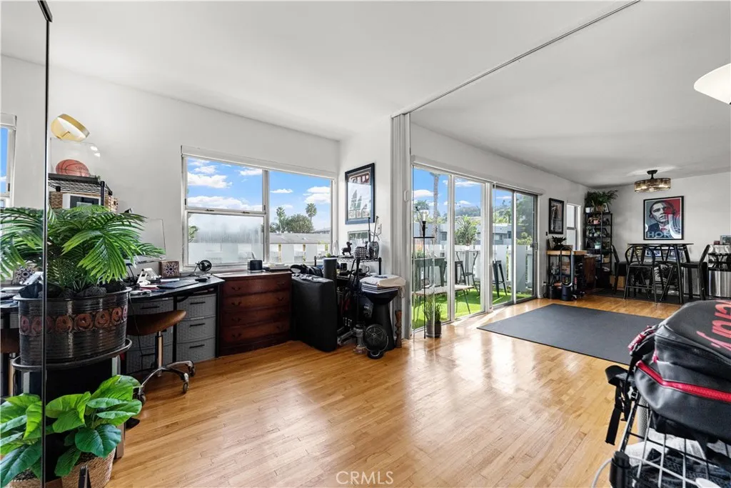 4065 Ursula 6, Los Angeles, California 90008 home-pic-20