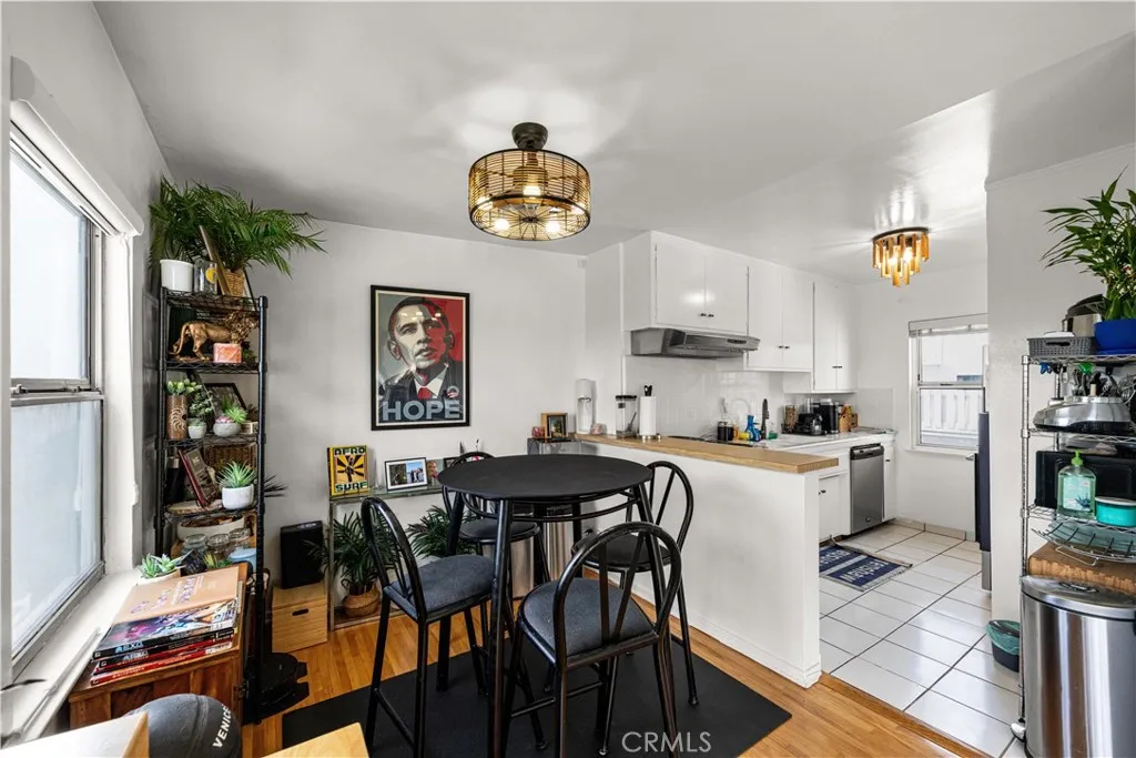 4065 Ursula 6, Los Angeles, California 90008 home-pic-14