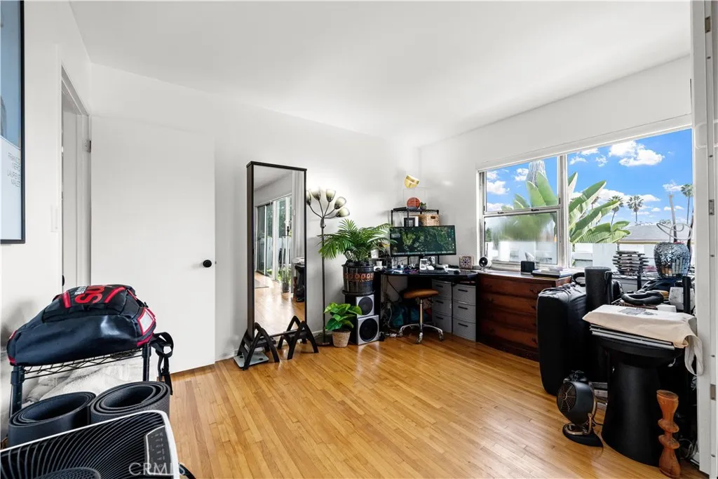 4065 Ursula 6, Los Angeles, California 90008 home-pic-19