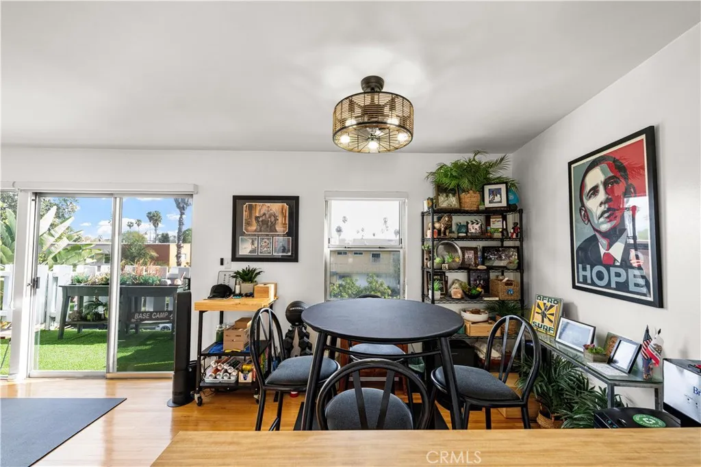 4065 Ursula 6, Los Angeles, California 90008 home-pic-18
