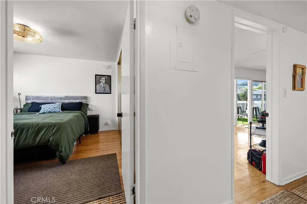 4065 Ursula 6, Los Angeles, California 90008 home-pic-22