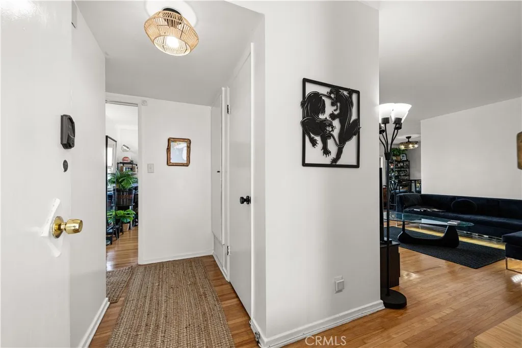 4065 Ursula 6, Los Angeles, California 90008 home-pic-32