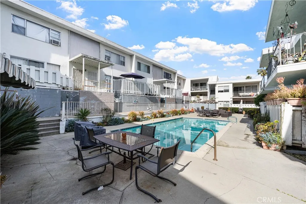 4065 Ursula 6, Los Angeles, California 90008 home-pic-36
