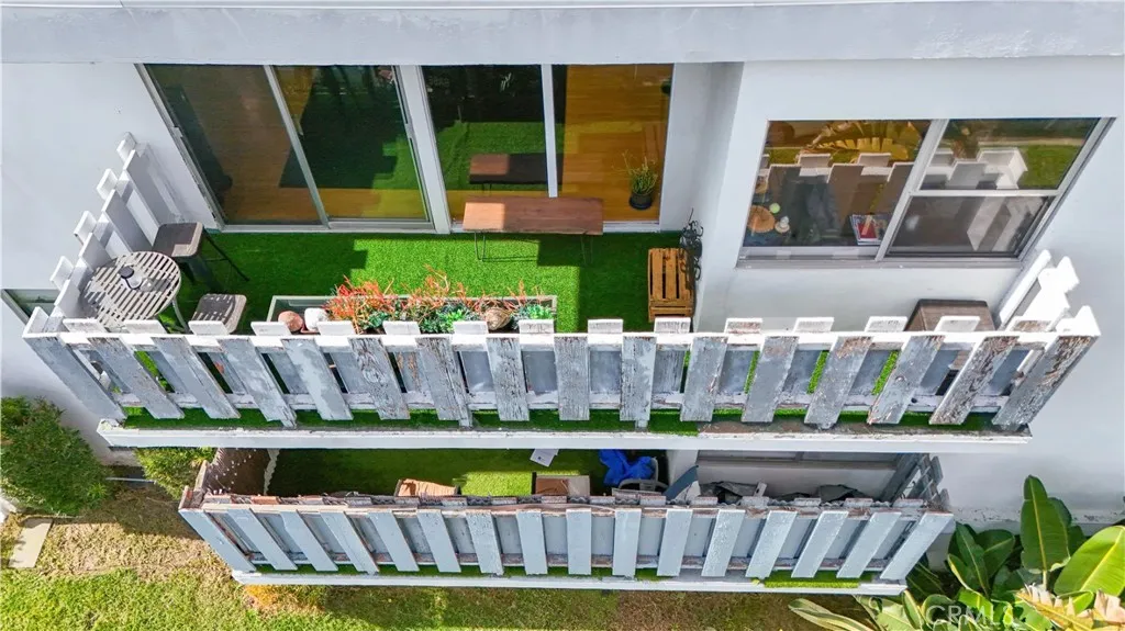 4065 Ursula 6, Los Angeles, California 90008 home-pic-6