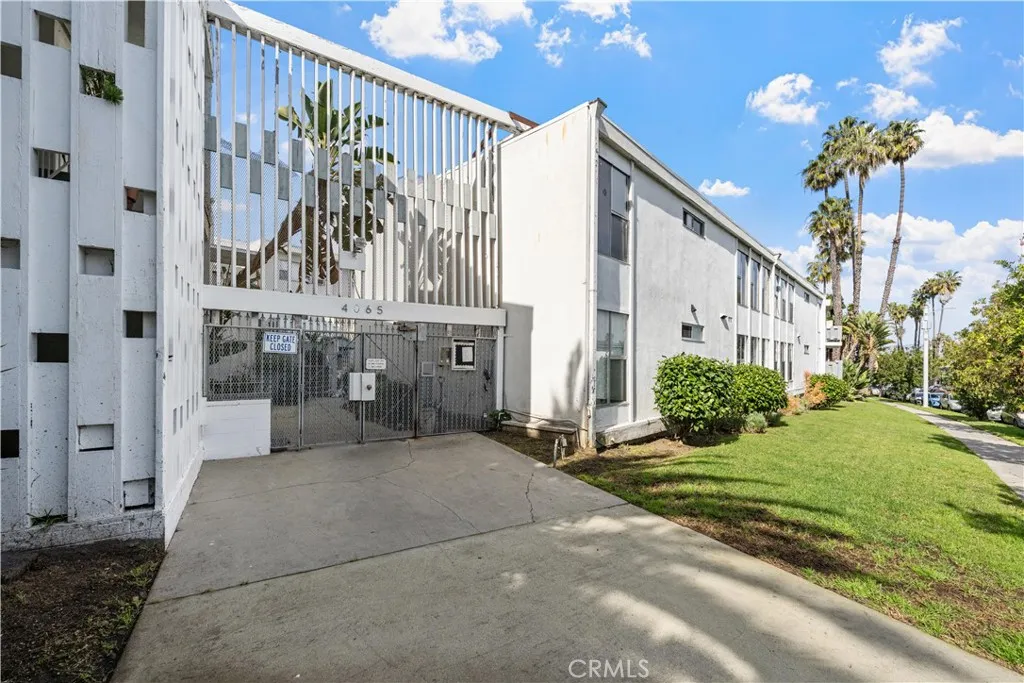 4065 Ursula 6, Los Angeles, California 90008 home-pic-39