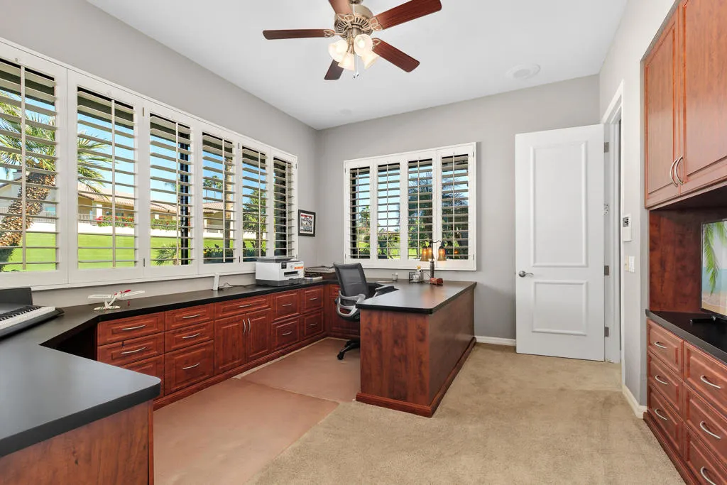 42515 Castle Harbor Court, Bermuda Dunes, California 92203 home-pic-19