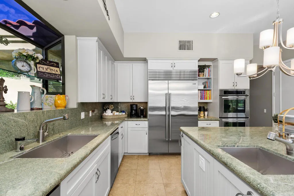 42515 Castle Harbor Court, Bermuda Dunes, California 92203 home-pic-18