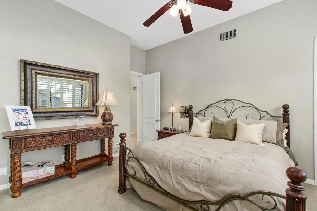 42515 Castle Harbor Court, Bermuda Dunes, California 92203 home-pic-23
