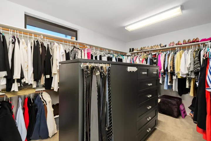 31_11956680_185032_185032-EI-131