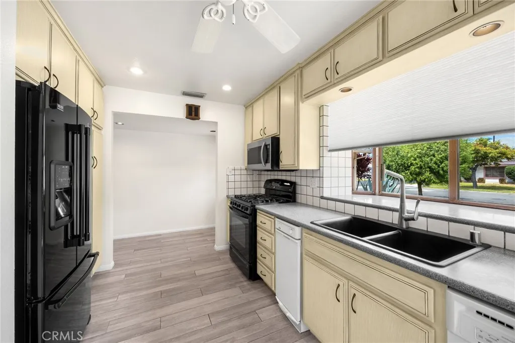 4502 Petite Lane, Cypress, California 90630 home-pic-8
