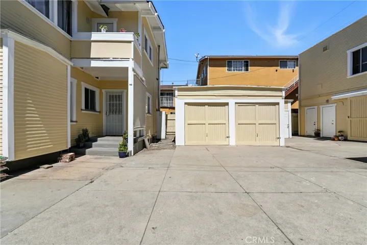 732 Saint Louis Avenue, Long Beach, California 90804